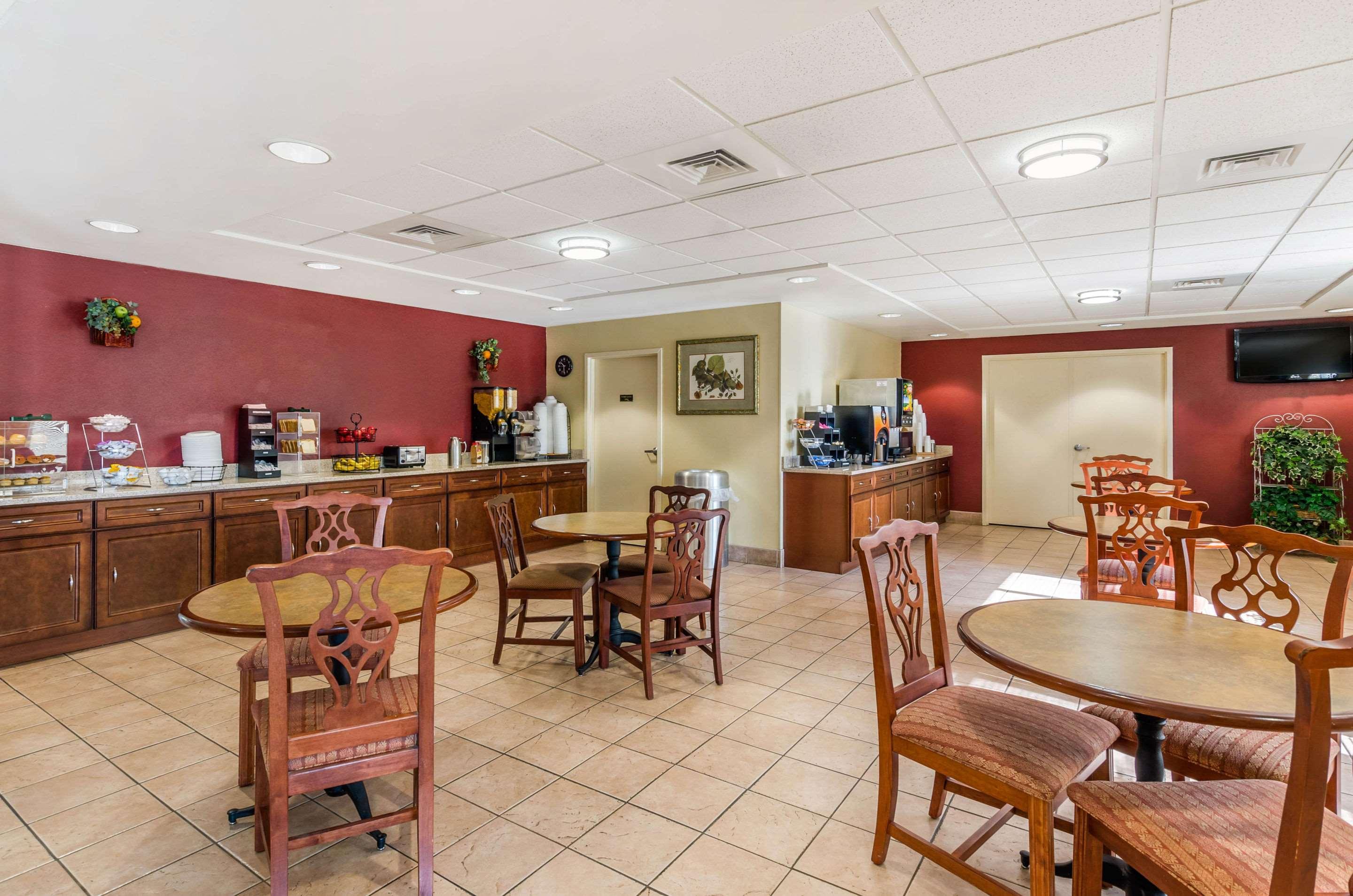 Comfort Inn & Suites Troutville - Roanoke North - Daleville Exteriör bild